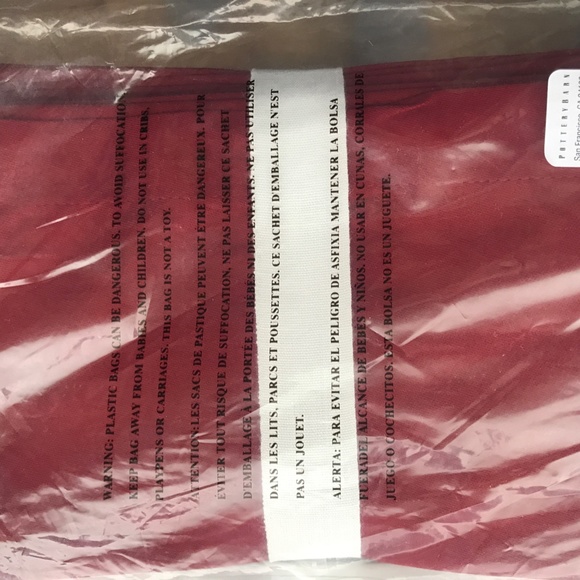 Pottery Barn Set Deep Red Caterers 20” Napkin Set Of 6 NWT - Picture 4 of 4